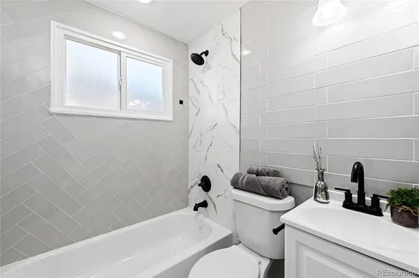 $995,000 | 2811-2813 South Delaware Street, Englewood, CO 80110