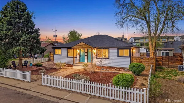 $995,000 | 2811-2813 South Delaware Street, Englewood, CO 80110