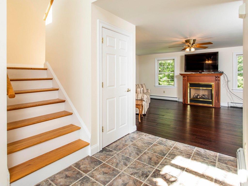 179 Upper Pond Road Litchfield, ME 04350 - Photo 18 of 59 Foyer