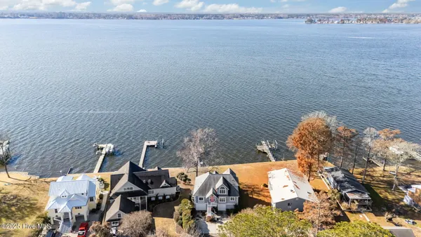 $795,000 | 144 River Acres Road, Washington, NC 27889