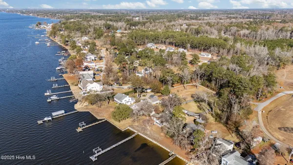 $795,000 | 144 River Acres Road, Washington, NC 27889