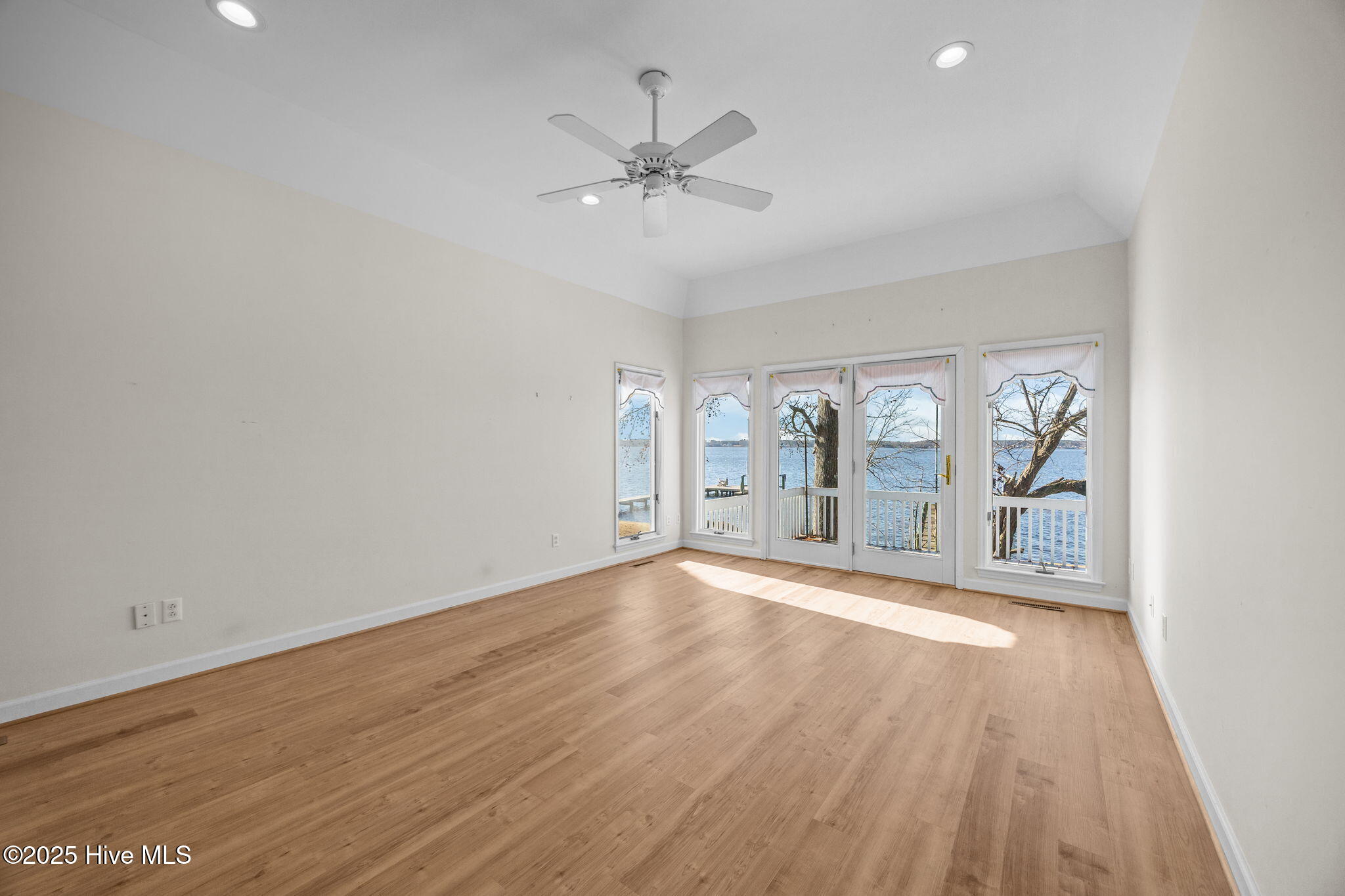 144 River Acres Road Washington, NC 27889 - Photo 29 of 52 32-web-or-mls-IMG_0401