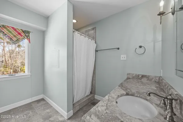 $795,000 | 144 River Acres Road, Washington, NC 27889