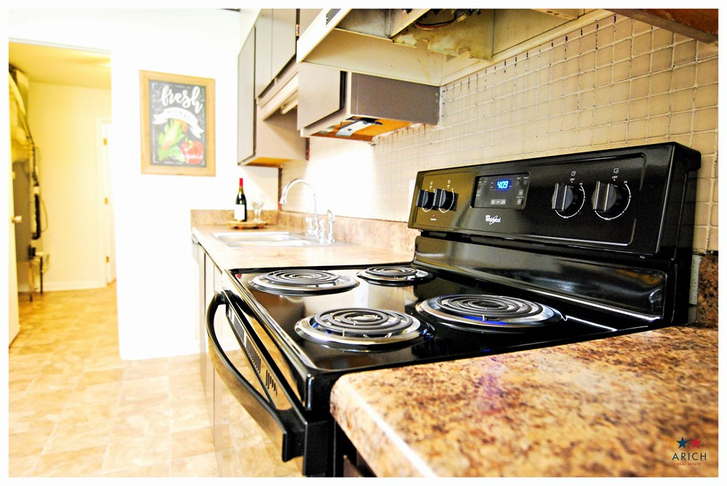 1674 Goshen Road, Unit A1 Augusta, GA 30906 - Photo 14 of 30 NEW STOVE