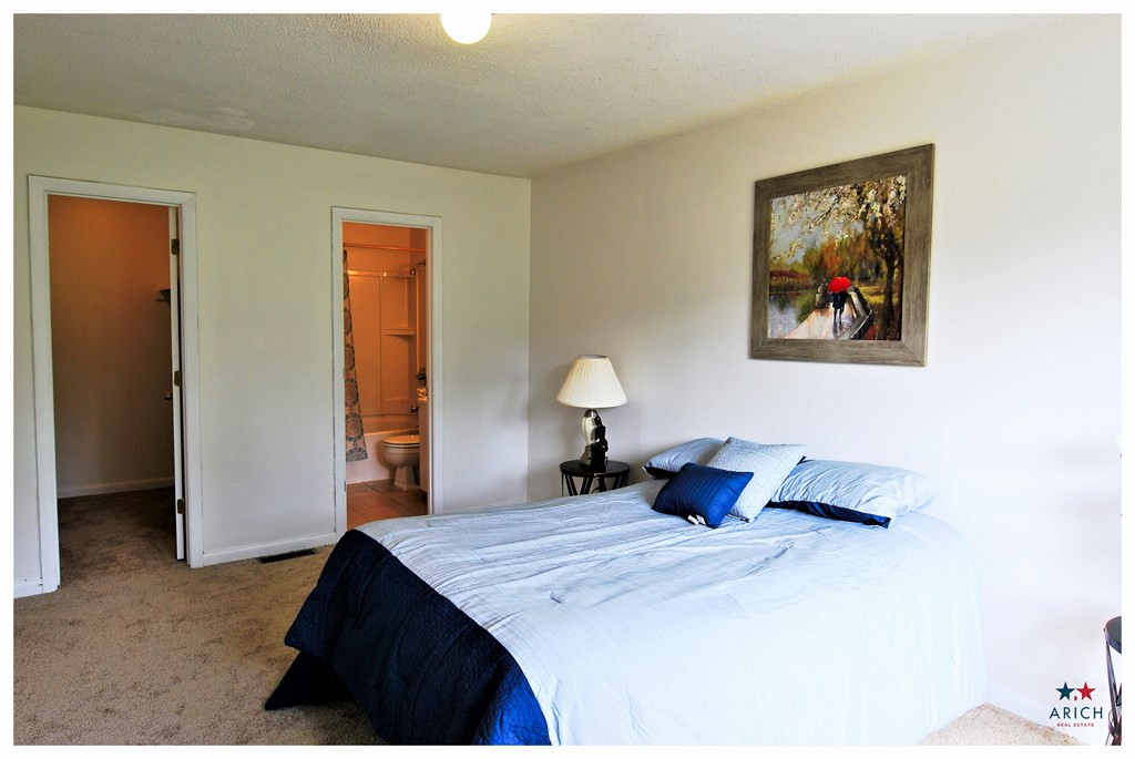 1674 Goshen Road, Unit A1 Augusta, GA 30906 - Photo 25 of 30 MASTER BEDROOM, HUGE WALK-IN CLOSET