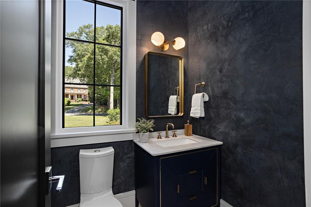 929 Springdale Road Northeast Atlanta, GA 30306 - Photo 20 of 69