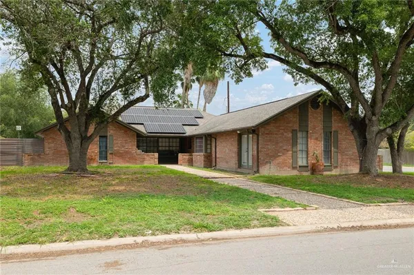 $302,000 | 400 West Iris Avenue, McAllen, TX 78501