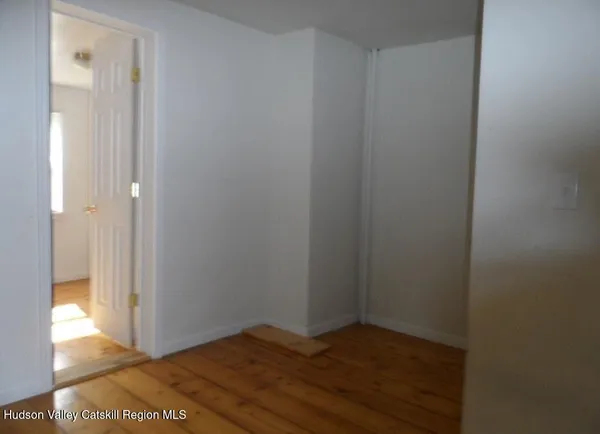 $290,000 | 19 Old Post Road, Esopus, NY 12429