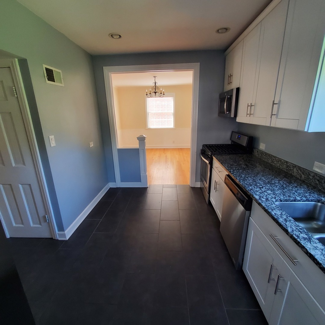 2315 Hutchison Road Flossmoor, IL 60422 - Photo 9 of 19