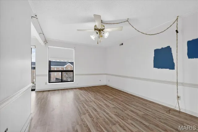 $169,900 | 572 Coeur De Royale Drive, Unit 306, St. Louis, MO 63141