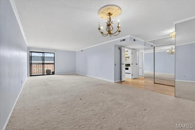 $169,900 | 572 Coeur De Royale Drive, Unit 306, St. Louis, MO 63141