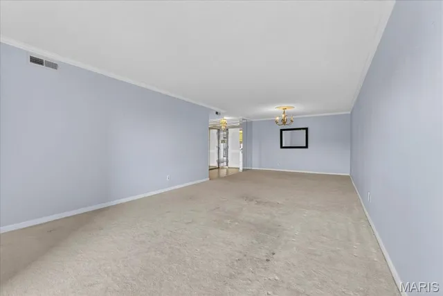 $169,900 | 572 Coeur De Royale Drive, Unit 306, St. Louis, MO 63141