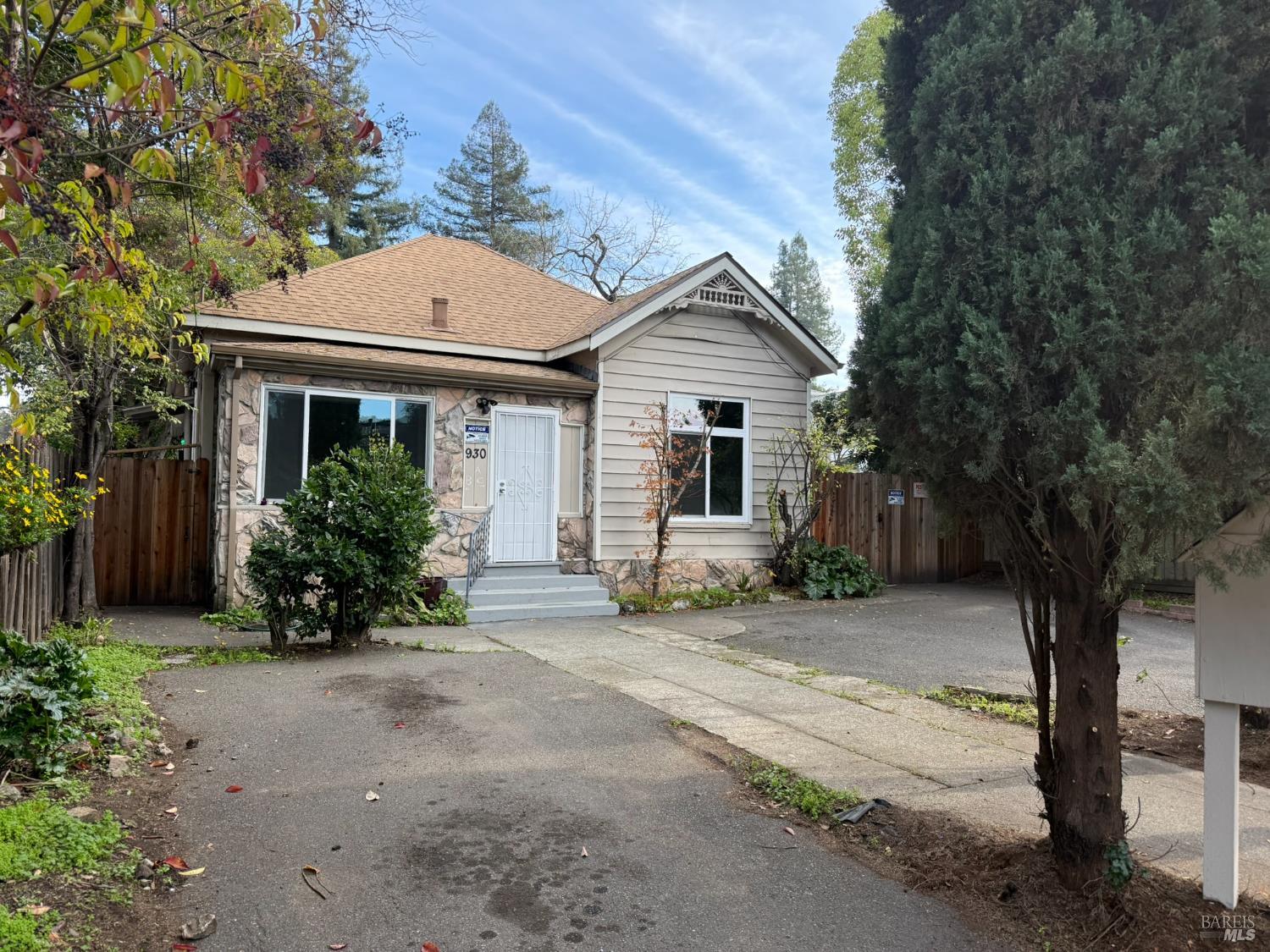 930 Morgan Street, Unit 3 Santa Rosa, CA 95401 - Photo 50 of 53 a view of a house with a patio