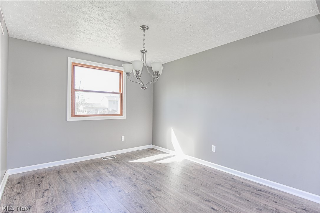 6879 Kirk Road Canfield, OH 44406 - Photo 9 of 23 Gallery Image 9