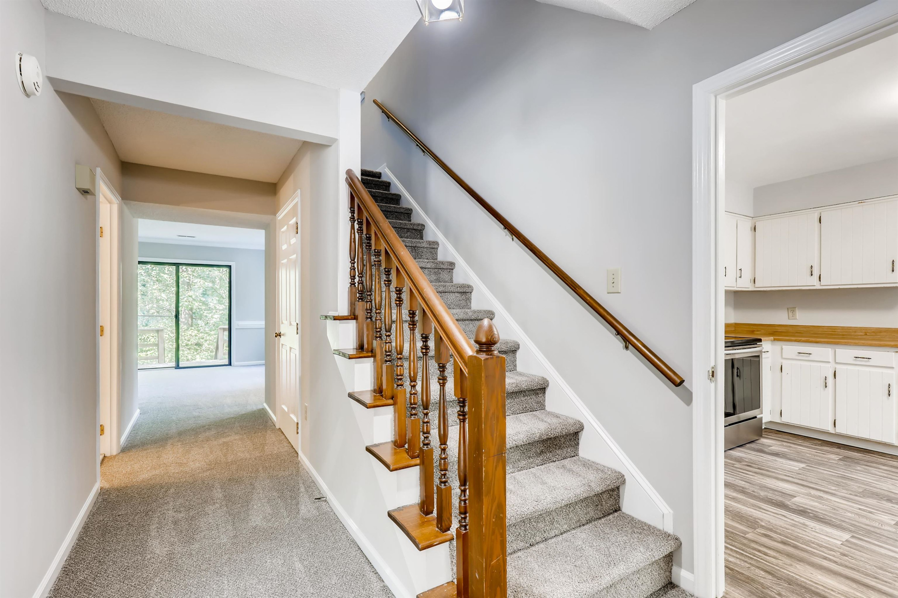 1517 Edgeside Court Raleigh, NC 27609 - Photo 4 of 28 Photo 4