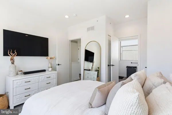 $3,400 | 2006 Northbank Place, Philadelphia, PA 19125