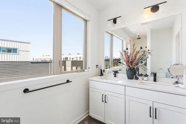 $3,400 | 2006 Northbank Place, Philadelphia, PA 19125