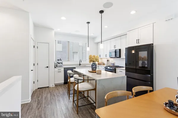 $3,400 | 2006 Northbank Place, Philadelphia, PA 19125