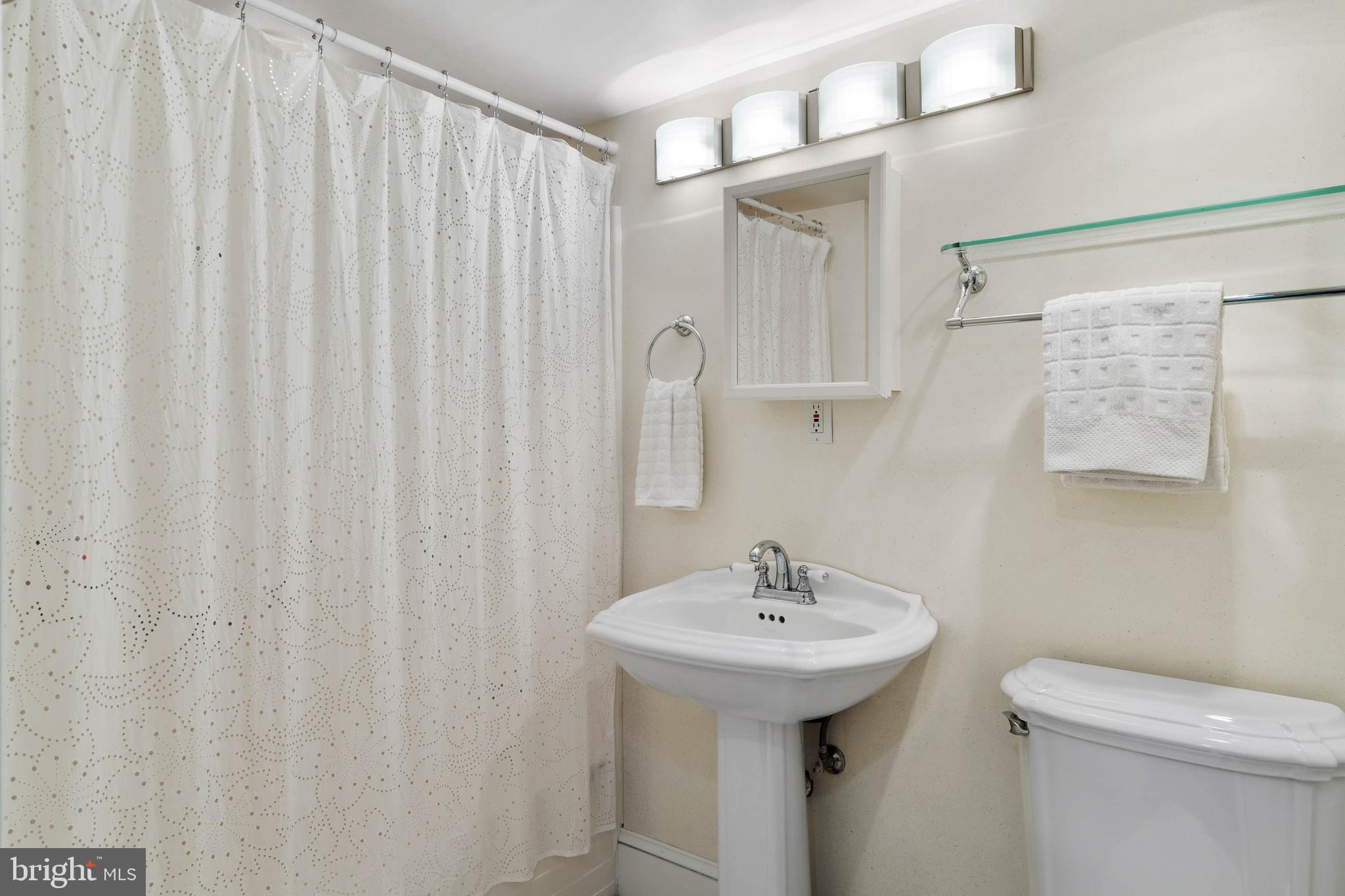 Brandywine, Unit 2HS Bethany Beach, DE 19930 - Photo 25 of 49 Second bathroom