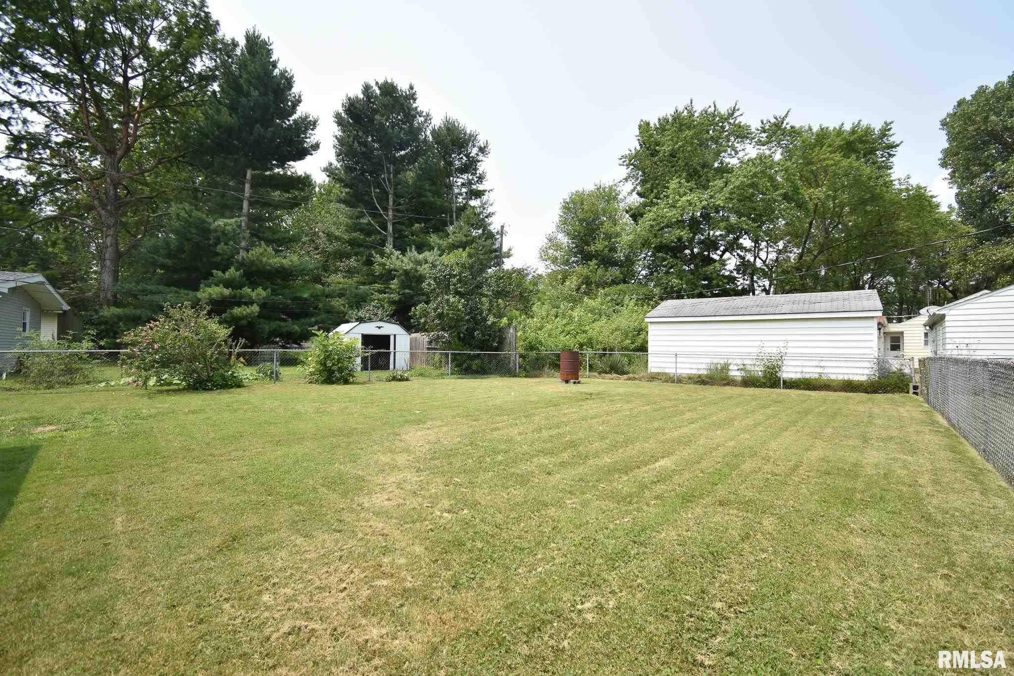 2217 Grant Street Springfield, IL 62703 - Photo 2 of 16