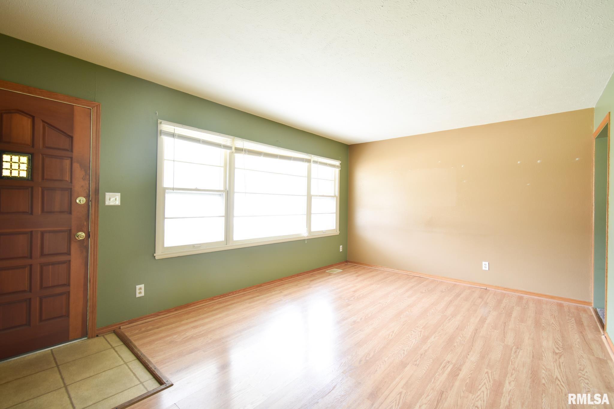 2217 Grant Street Springfield, IL 62703 - Photo 6 of 16