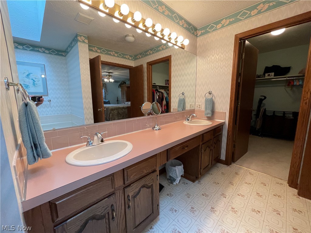 482 Herbert Road Akron, OH 44312 - Photo 10 of 34 Gallery Image 10
