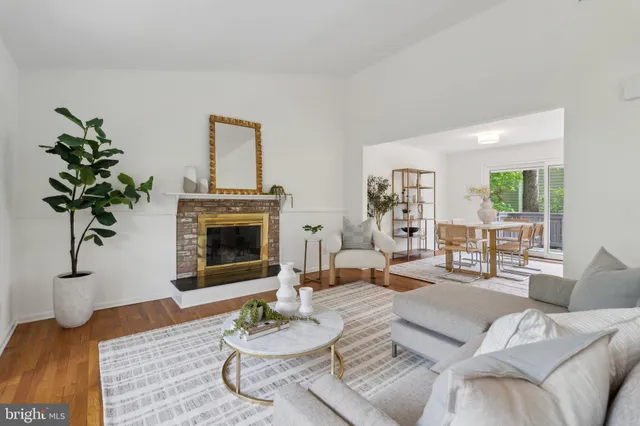 $995,000 | 8300 Tomlinson Avenue, Bethesda, MD 20817