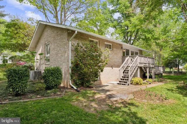 $995,000 | 8300 Tomlinson Avenue, Bethesda, MD 20817