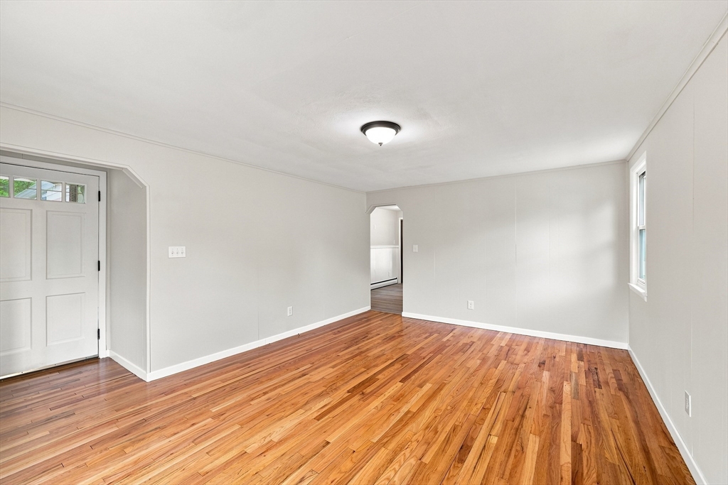 46 Kay Street Springfield, MA 01109 - Photo 11 of 41 Gallery Image 11