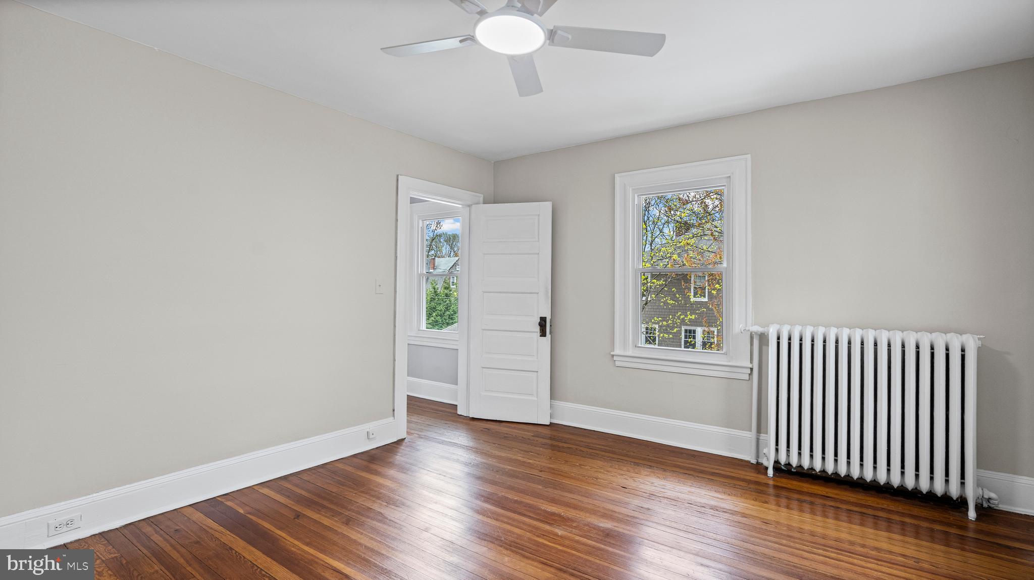 637 Deepdene Road Baltimore, MD 21210 - Photo 17 of 33 Warm and Cozy Bedroom