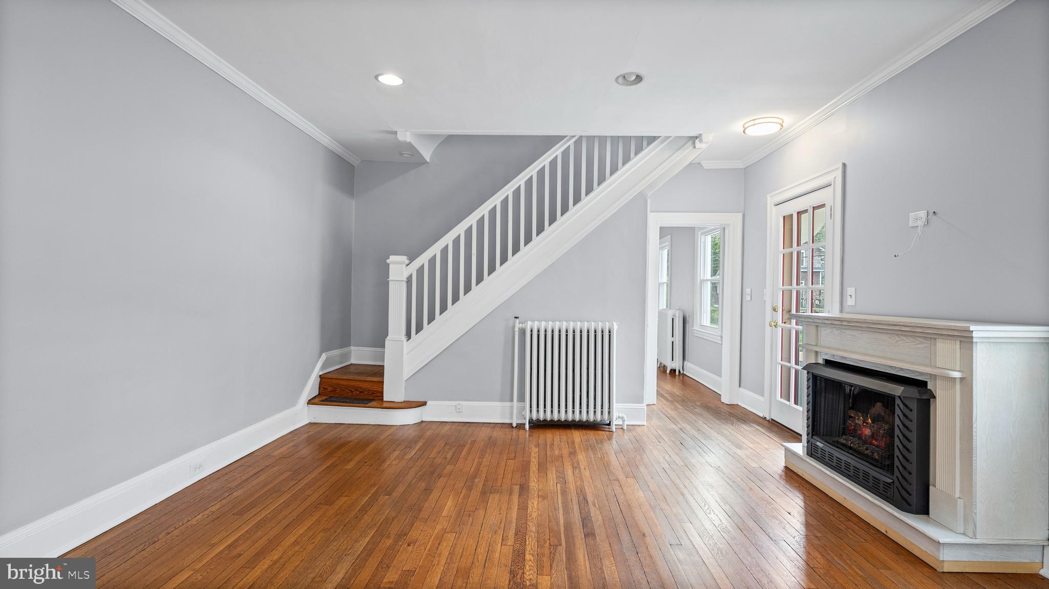 637 Deepdene Road Baltimore, MD 21210 - Photo 4 of 33 Great Entertaining Space