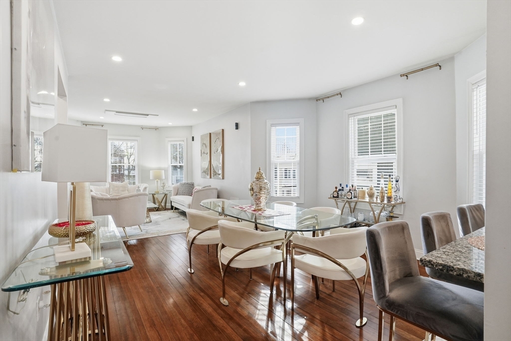 20 Bentham Road Boston, MA 02122 - Photo 4 of 16