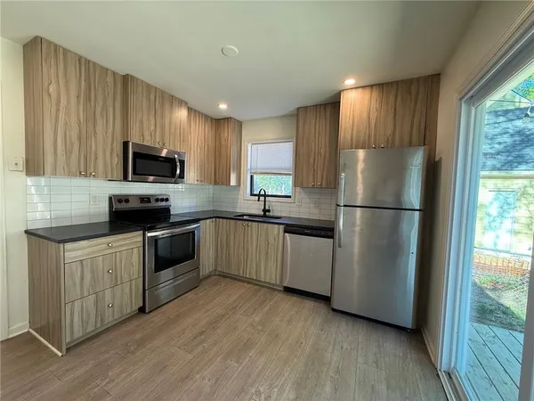 $2,250 | 1601 Walker Street Southeast, Unit A, Smyrna, GA 30080