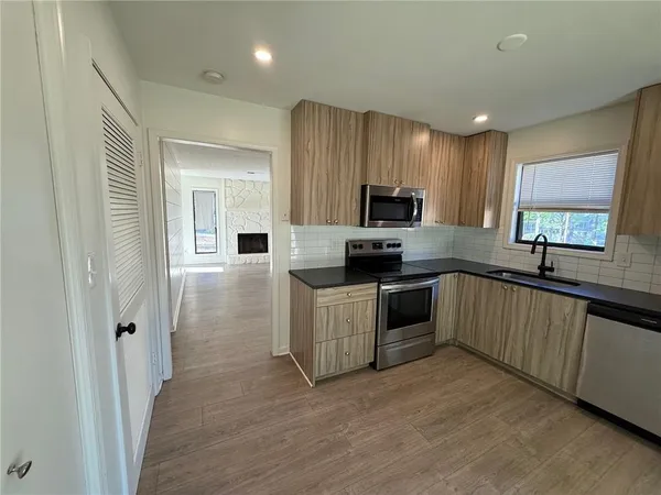 $2,250 | 1601 Walker Street Southeast, Unit A, Smyrna, GA 30080