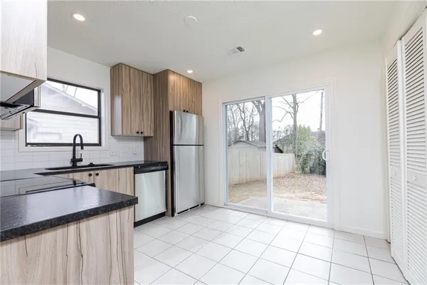 $2,250 | 1601 Walker Street Southeast, Unit A, Smyrna, GA 30080