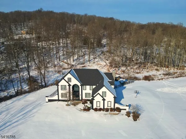 $2,100,000 | 99 Lambert Drive, Sparta, NJ 07871