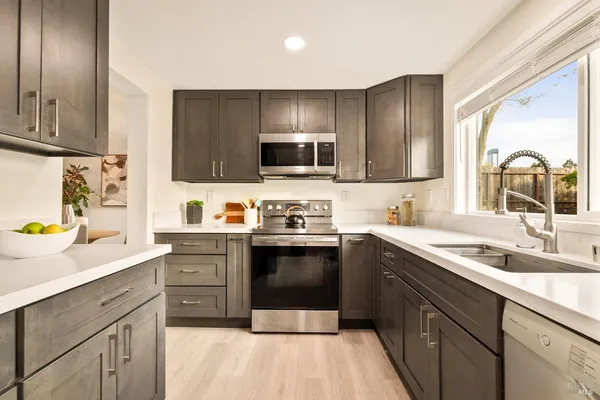 $649,000 | 2545 Vista Grande, Fairfield, CA 94534