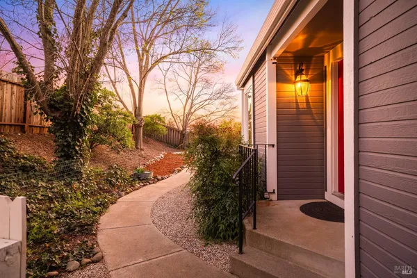 $649,000 | 2545 Vista Grande, Fairfield, CA 94534