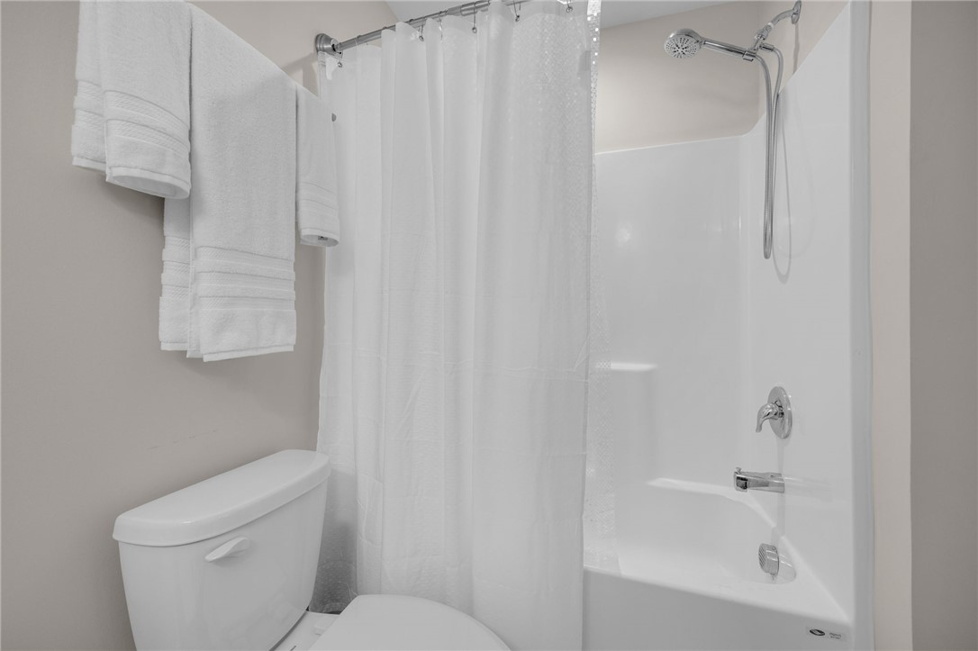 430 Johnson Road Central, SC 29630 - Photo 21 of 36 A well-maintained bathroom with a convenient tub and shower combination for everyday routines.