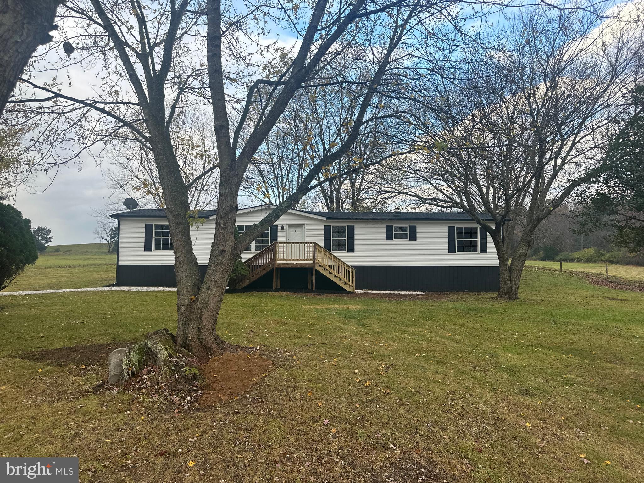 6234 Pilgrims Rest Road Broad Run, VA 20137 - Photo 2 of 22 Front