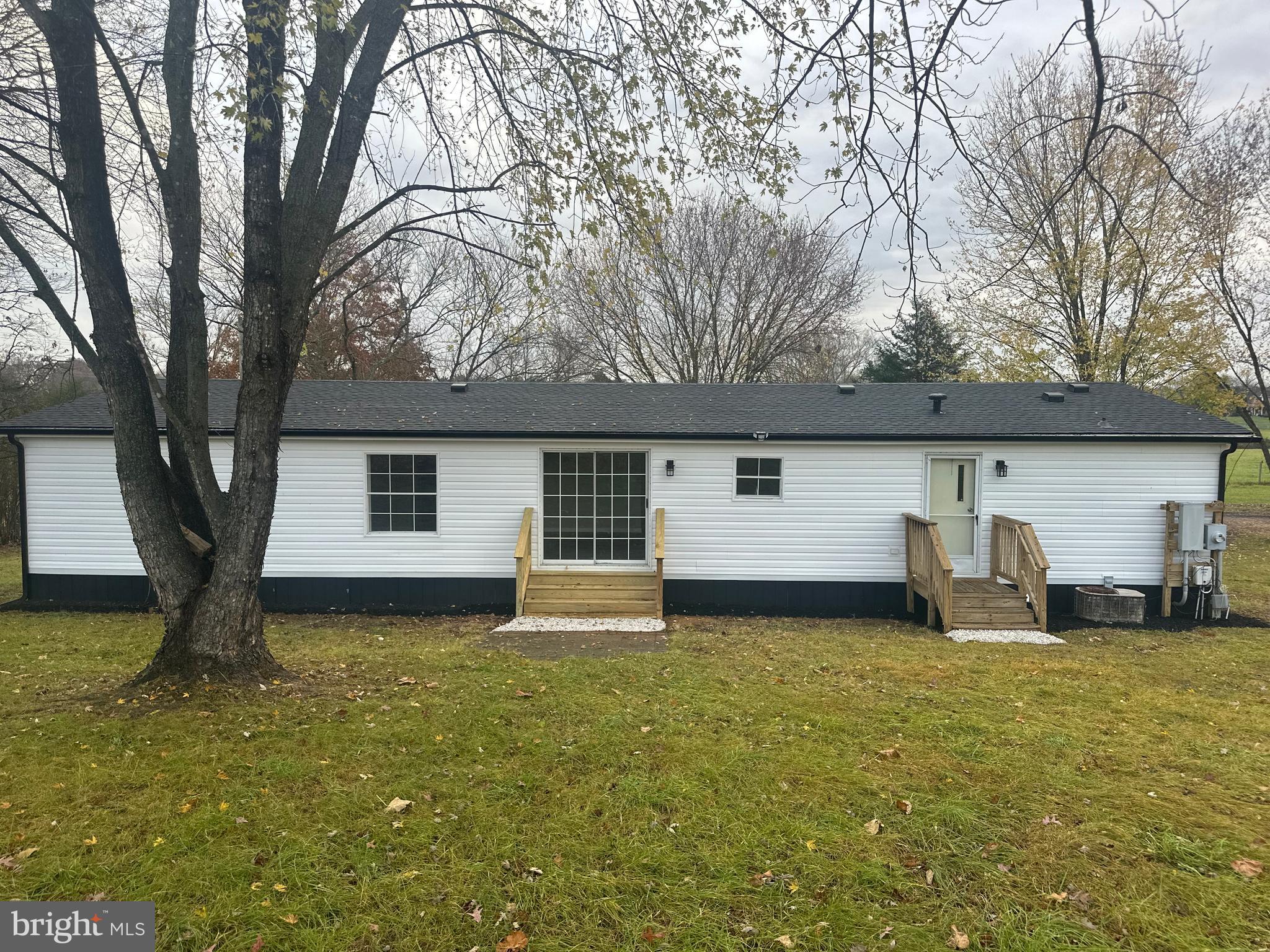6234 Pilgrims Rest Road Broad Run, VA 20137 - Photo 3 of 22 Rear