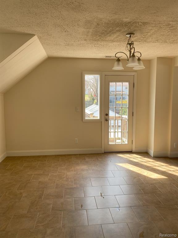 319 Oak Street Rochester, MI 48307 - Photo 16 of 26