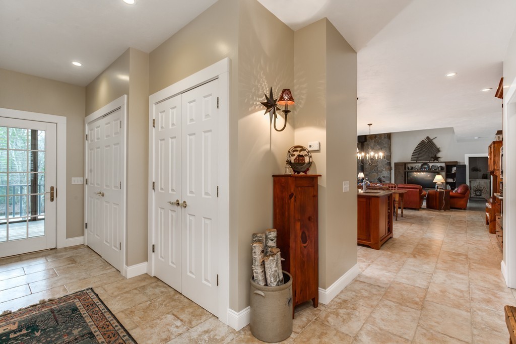 430 Mashapaug Road Holland, MA 01521 - Photo 5 of 30