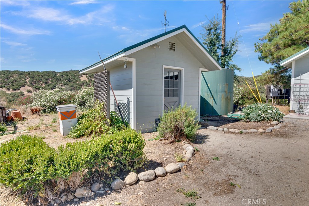 71182 Heinsen Road Bradley, CA 93426 - Photo 44 of 62 Tool Shed