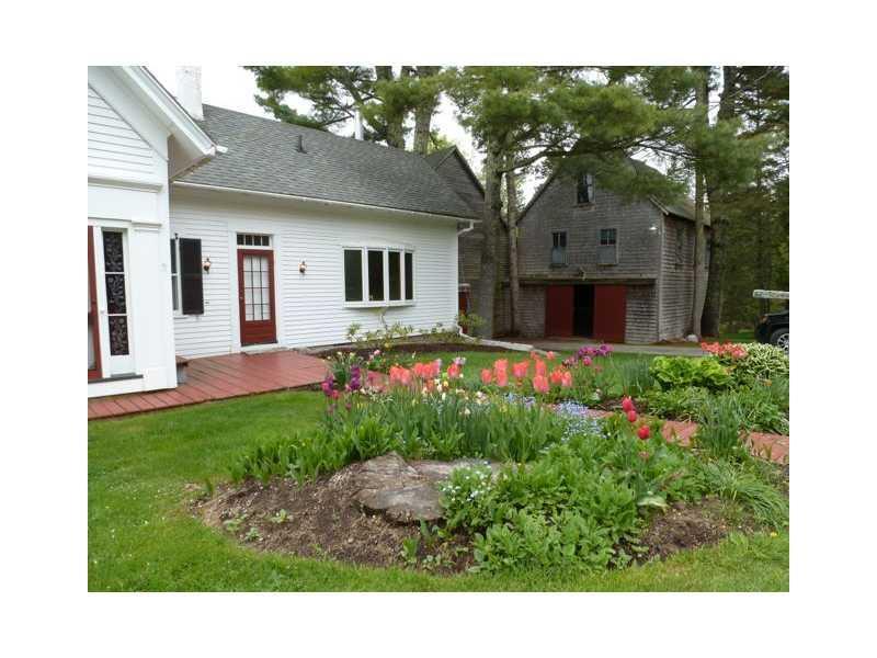 33 Fir Hollow Road Pemaquid, ME 04558 - Photo 3 of 35 Exterior Front.