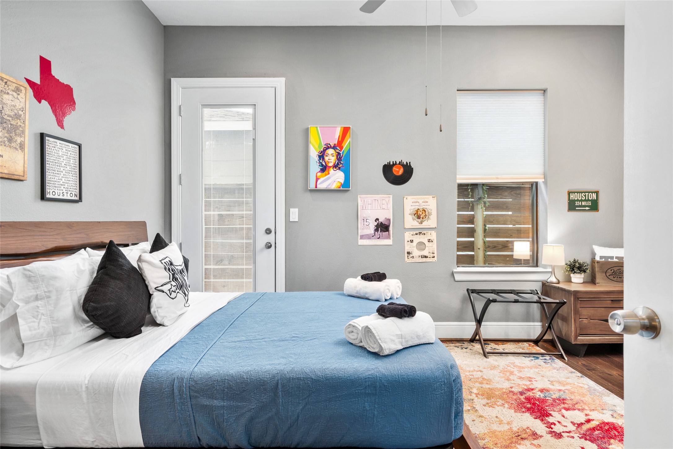 2104 Webster Street Houston, TX 77003 - Photo 18 of 30 a bedroom with bed and a window