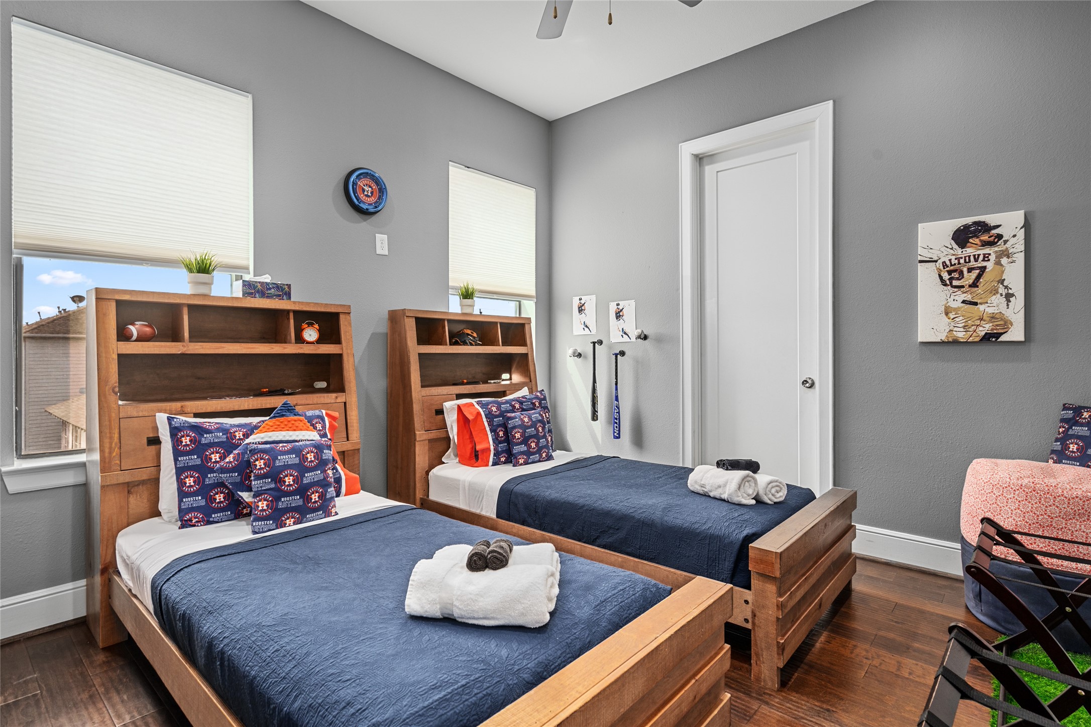 2104 Webster Street Houston, TX 77003 - Photo 21 of 30 a view of a dining room with furniture and rug