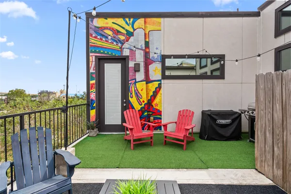 $4,500 | 2104 Webster Street, Houston, TX 77003