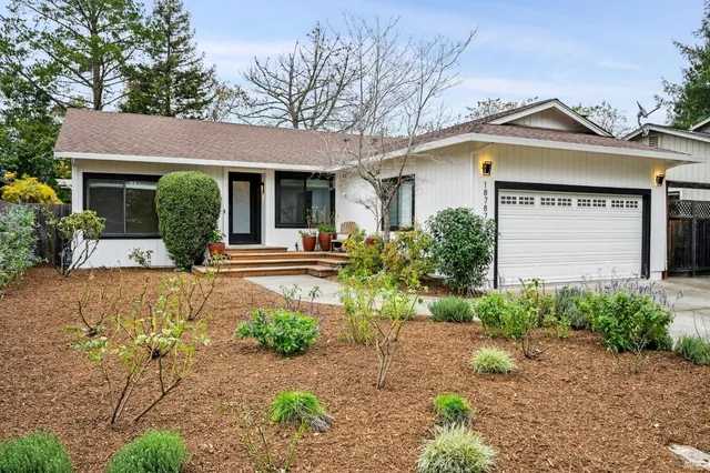 $895,000 | 18787 Gillman Drive, Sonoma, CA 95476