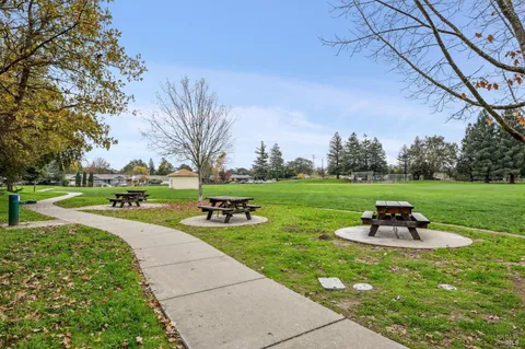 $895,000 | 18787 Gillman Drive, Sonoma, CA 95476